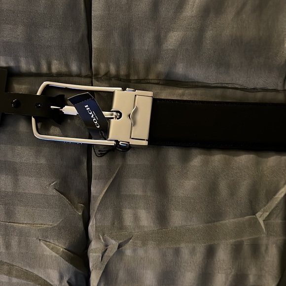 Coach Reversable Mens Belt - Picture 3 of 4